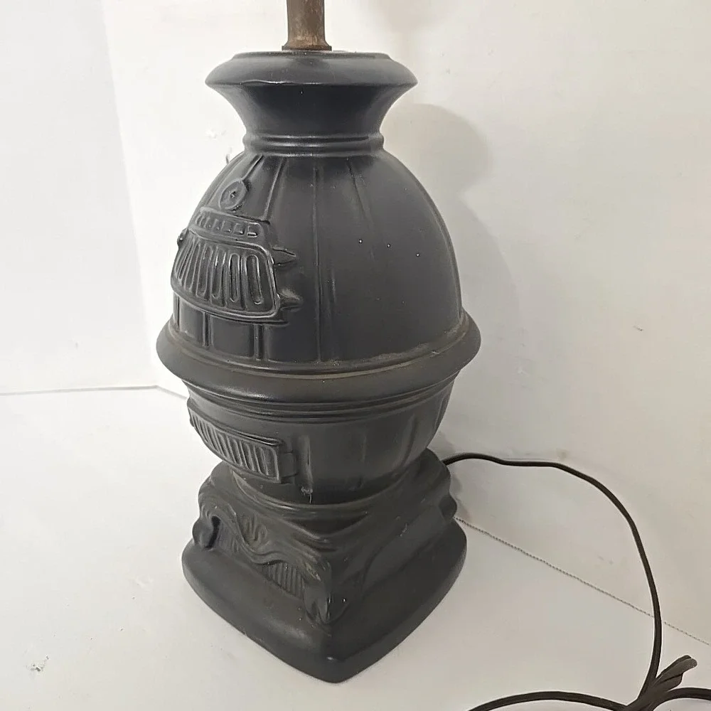 Vintage Pot Belly Stove Farmhouse Ceramic‎ Table Lamp